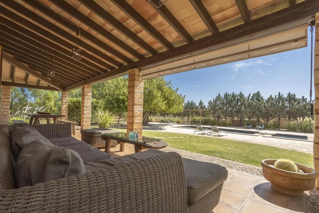 ביניסלם Villa Es Triquet Family